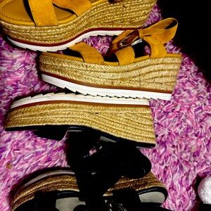 Marc fisher wedges
